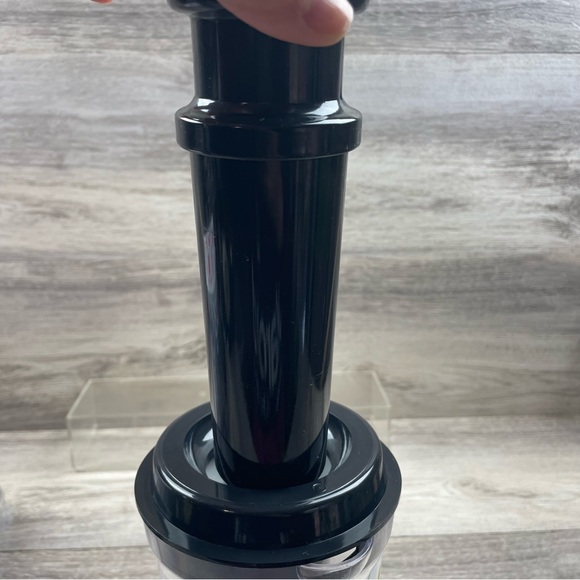 Magic Bullet Juicer Attachment Pitcher, Lid with Separator, Pusher, and Bottom - Picture 4 of 8